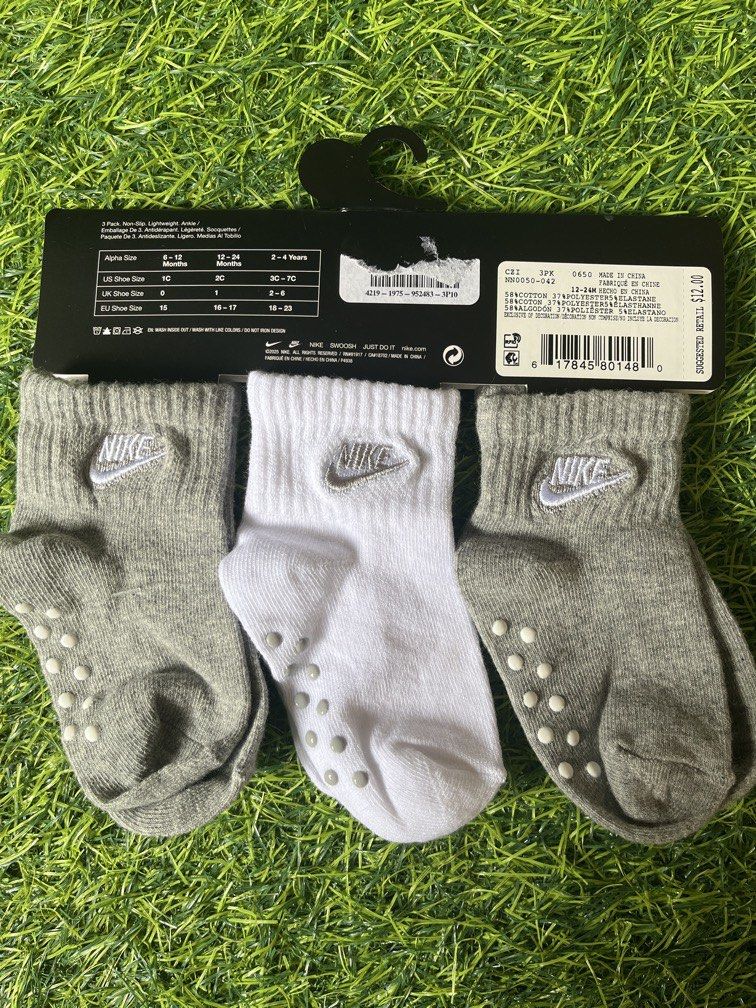 Original nike socks from U.S🇺🇸 (Category: Babies & Kids Fashion) located in Manila. Submitted by ty_imported_goods (Listing ID 1469975546, Image 2). Description: Original bought in U.S Ages: 12 to 24 months 3 pairs Unisex.