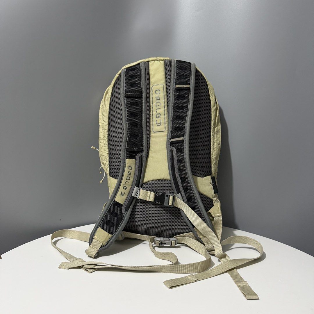 Osprey Orb 12 Backpack (Category: Backpacks) located in Manila. Submitted by thrifts.el (Listing ID 1470105607, Image 3). Description: Osprey Orb 12 Backpack Excellent Condition 10/10 Color Rate 12 Liters No Issue Price. 2,580 Loc. South Caloocan Courier. J&T/Flash Express.