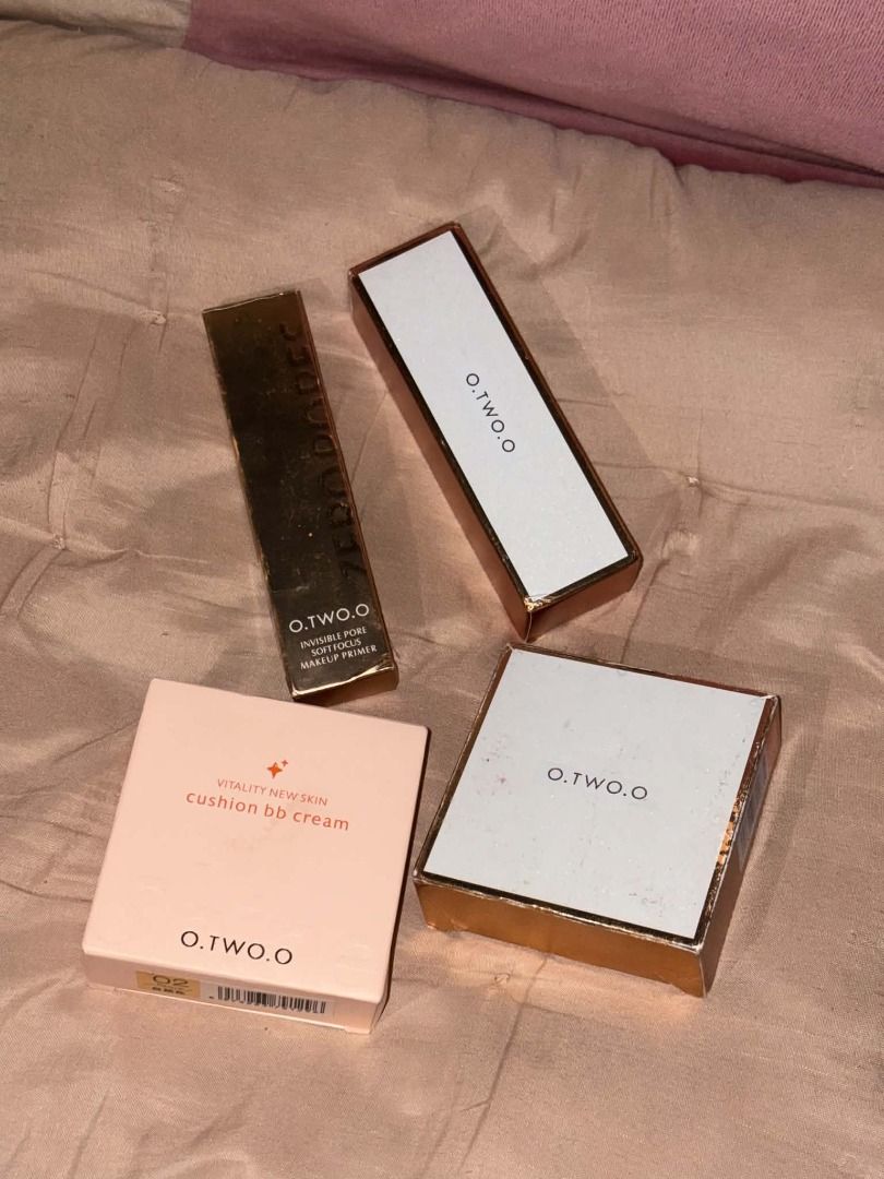 O.TWO.O 4-Piece Face Makeup Bundle Set Shade 02 (Category: Makeup) located in Batangas. Submitted by ricksbir (Listing ID 1470035508, Image 1). Description: Selling my OTWOO makeup bundle! ✨ All items are in very good condition, with approximately 80% to 90% of the product remaining. Selling these because hindi ko na nagagamit, sayang naman kung ma-expire lang. 📦 INCLUSIONS: 1. OTWOO Locking Foundation – C02 Warm Beige 2. OTWOO Makeup Primer 3. 