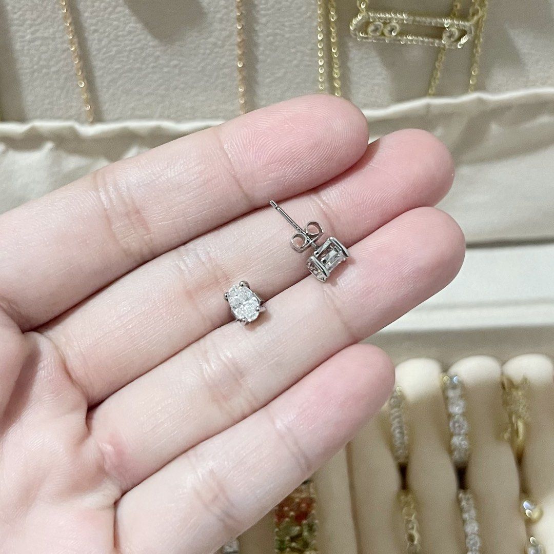 OVAL MOISSANITE STUD EARRING (Category: Earrings) located in Talavera. Submitted by curatedbykhy (Listing ID 1470074690, Image 2). Description: super nice and dainty! pwede pang piercing🥰 — with s925 marking in needle part — can pass tester (non cert).