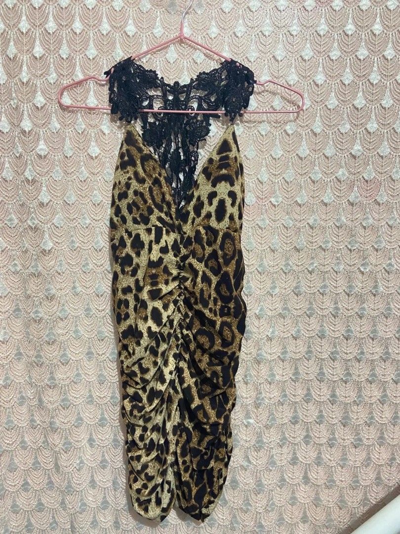 PADDED SEXY LEOPARD DRESS (Category: Dresses) located in Masbate. Submitted by gurly_trifth26 (Listing ID 1470085472, Image 1). Description: GOOD AS NEW🌺 SIZE:SMALL-MEDIUM🌺 PRICE:130 LOCK 140🌺 MOP:GCASH🌺 MOD:J&T🌺.