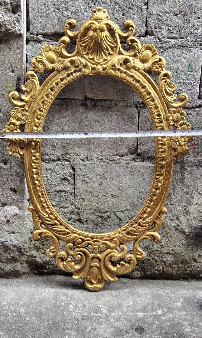 Pair Vintage victorian frame mirror extra big size (Category: Vintage Collectibles) located in Caloocan City. Submitted by zenmountain-d8b1c0 (Listing ID 1469969317, Image 3). Description: 6k pair Cod.