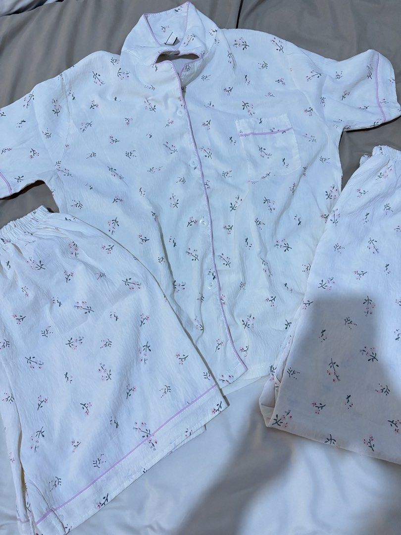 pajama set (Category: Undergarments & Loungewear) located in Manila. Submitted by akirai814 (Listing ID 1470049388, Image 2). Description: .