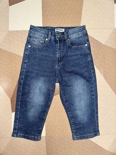 (Category: ) located in . Submitted by littlearchive (Listing ID 1470075928, Image 1). Description: .