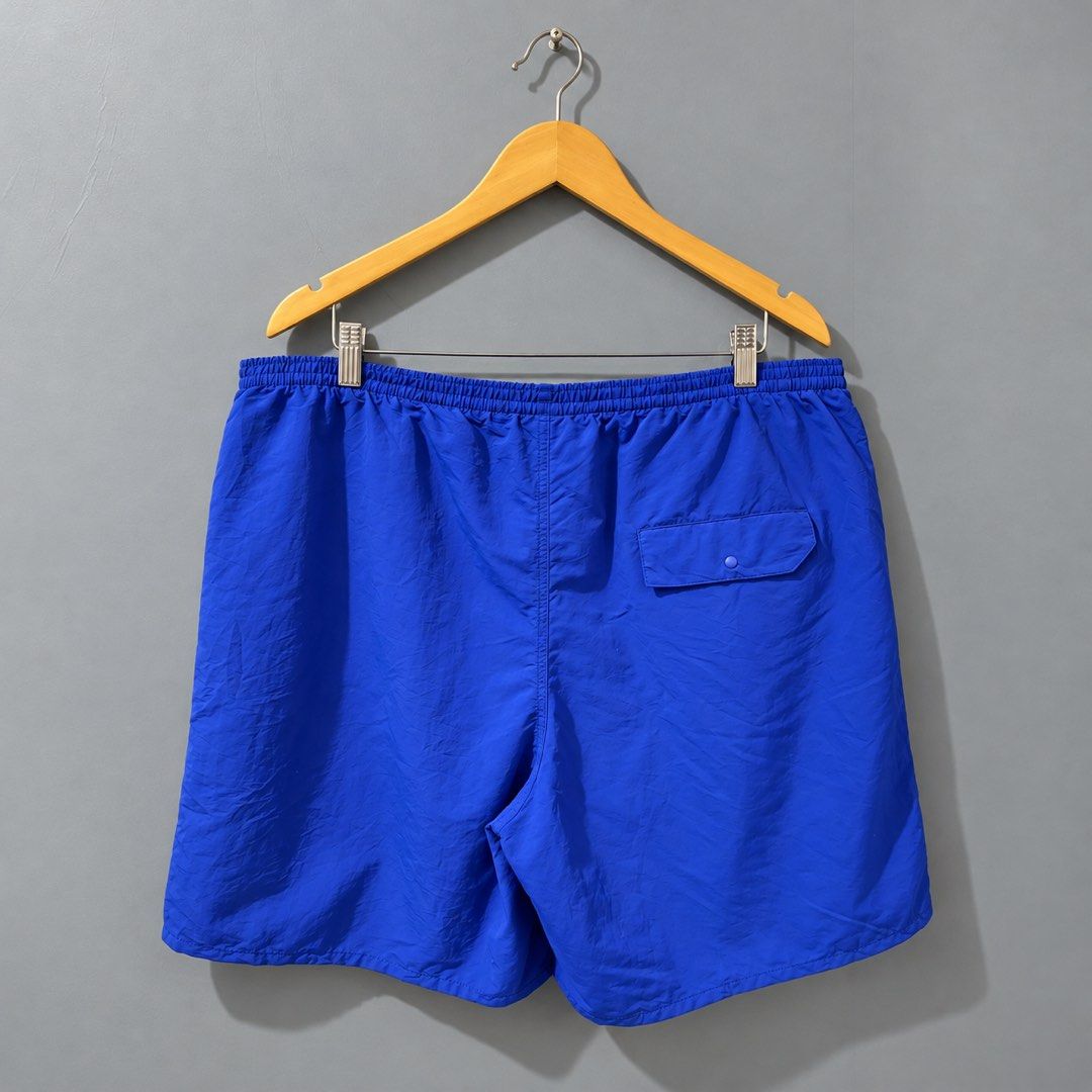 Patagonia Baggies Woven Shorts (Category: Shorts) located in Makati City. Submitted by kendrickstuffs (Listing ID 1470102820, Image 2). Description: Patagonia Baggie Woven Shorts XL ontags 36'-46' waistline garterized w drawcords 19' length 7' inseam No issue Verygood condition 900 only.