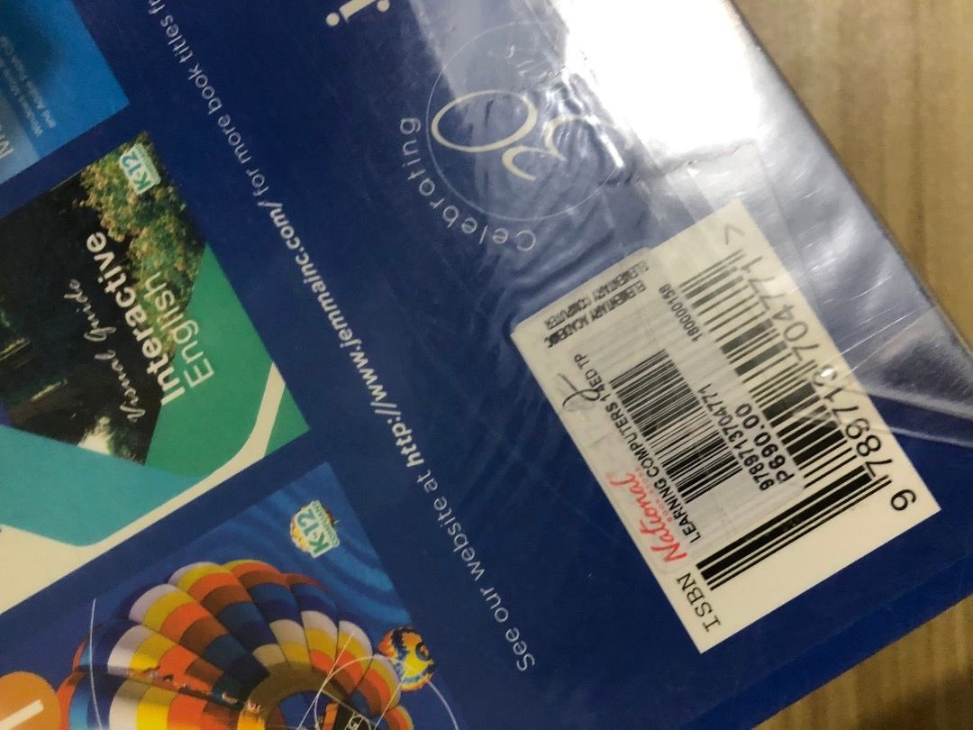 [PB] Grade 1 - Visual Guide Learning Computers 1 (4th Edition) (Category: Textbooks) located in San Juan City. Submitted by ttanmien (Listing ID 1470032816, Image 2). Description: ⚜️✨⚜️✨⚜️✨⚜️✨⚜️✨⚜️ 💁🏻‍♀️SELLING PRICE: ₱100 Original Price: Around ₱690 💁🏻‍♀️Book Genre: NonFiction, Children's Nonfiction, Educational Activity Book, Early Childhood Education (ECE) 💁🏻‍♀️Book insight: Core Topics & Content: This is an introductory Information and 