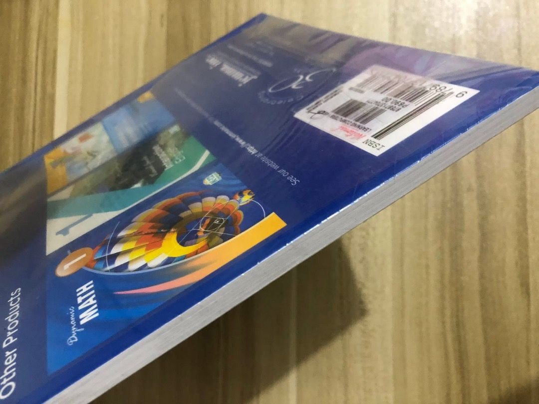 [PB] Grade 1 - Visual Guide Learning Computers 1 (4th Edition) (Category: Textbooks) located in San Juan City. Submitted by ttanmien (Listing ID 1470032816, Image 3). Description: ⚜️✨⚜️✨⚜️✨⚜️✨⚜️✨⚜️ 💁🏻‍♀️SELLING PRICE: ₱100 Original Price: Around ₱690 💁🏻‍♀️Book Genre: NonFiction, Children's Nonfiction, Educational Activity Book, Early Childhood Education (ECE) 💁🏻‍♀️Book insight: Core Topics & Content: This is an introductory Information and 