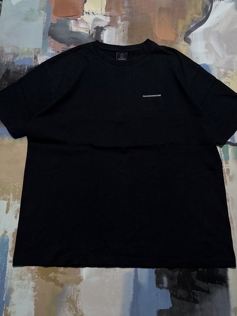 Peaceminusone x fragments (Category: Tshirts & Polo Shirts ) located in Las Pinas. Submitted by thrftmnl. (Listing ID 1469963965, Image 1). Description: Peaceminusone x fragments Size: Large on tag (fits XL) Dimes Width: 24.5 Length: 29.5 Issue: none.