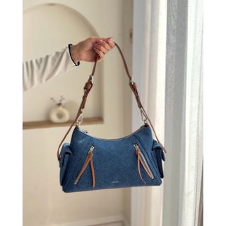 (Kategori: ) berada di . Dikirim oleh velorastudio (ID iklan 1470099708, Gambar 1). Deskripsi: .
