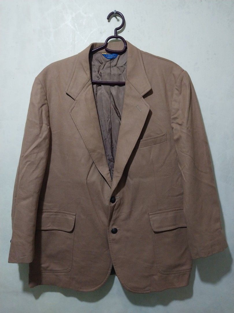 Pendleton Brown wool Blazer Jacket Coat (Category: Coats, Jackets and Outerwear) located in Manila. Submitted by PrinceDani.Clothing (Listing ID 1470055643, Image 1). Description: Pendleton camel brown 100% pure virgin wool blazer xl fit 24in width 31in length 21in shoulder 24in sleeves issue: minimal scratch excellent condition .