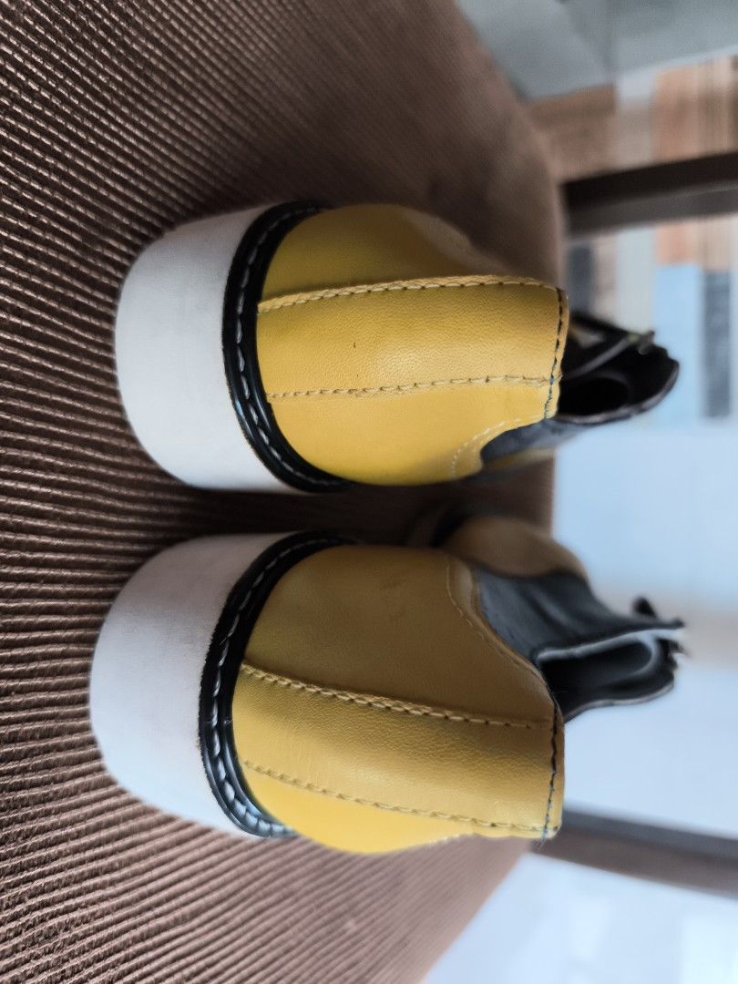 Penny black (Category: Casual Shoes) located in Manila. Submitted by declutterwithmae2x (Listing ID 1469966486, Image 3). Description: Code: penny Size: 49 Brand/Origin: china Price: ₱ 800 Condition: LIKE NEW ⚠️ REMINDERS: • Items are preloved/ukay bales. Please manage expectations. • Wash before wearing for hygiene purposes! • Color may slightly vary due to studio lighting. • No cancellations or returns allowed.