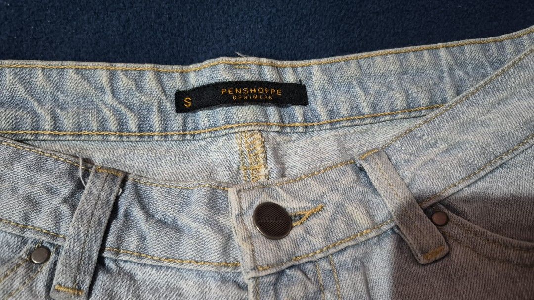 Penshoppe DenimLab Distressed Denim Shorts Size S (Category: Shorts) located in Imus. Submitted by shopestepanimey (Listing ID 1470069840, Image 1). Description: - Brand/Line: Penshoppe DenimLab - Size: Small - Wash: Light wash denim - Details: Heavy distressing with frayed raw hems - Style: Classic five-pocket design with button closure and belt loops - Condition/Vibe: Great casual piece for hot days.