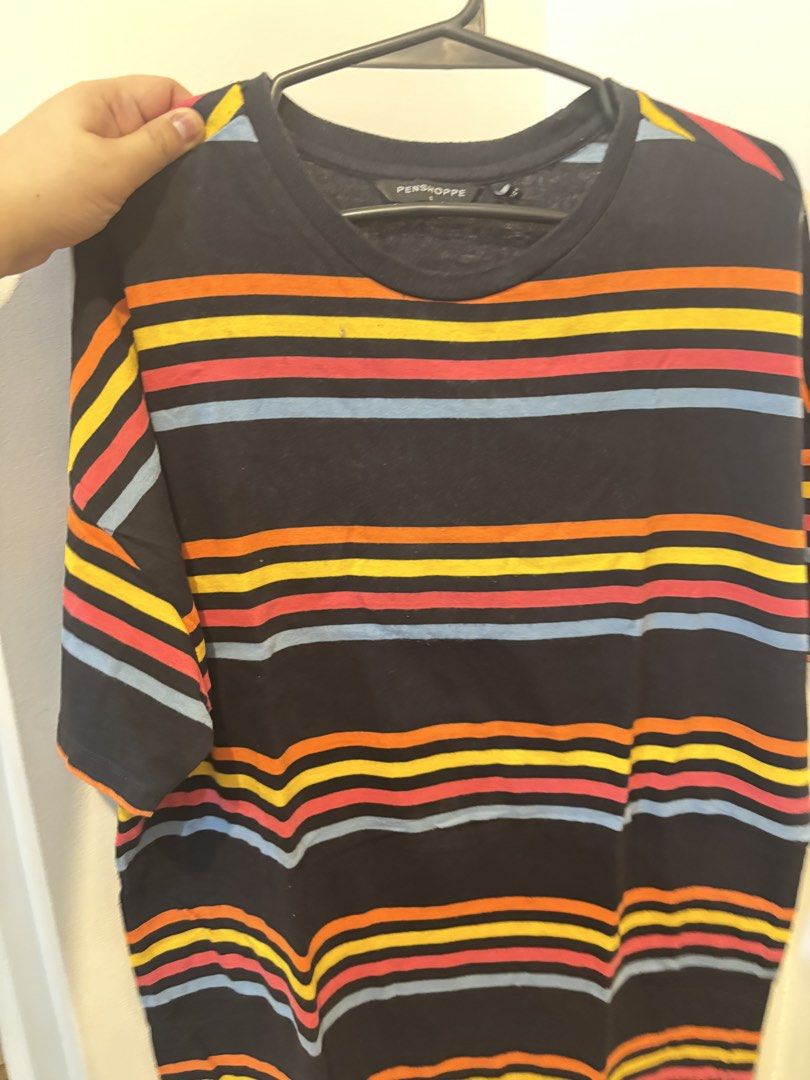 Penshoppe T-Shirt Bundle Assorted Colors Size L (Category: Tshirts & Polo Shirts ) located in Navotas City. Submitted by psgvv (Listing ID 1470091706, Image 1). Description: Negotiable Bundle of two Penshoppe t-shirts in size L. One is maroon, the other is acid wash black with a vibrant tie-dye pocket detail. Both crew neck, short sleeve regular fit. Comfortable everyday tees. Bought a while back, worn a few times, still plenty of life left. Clea