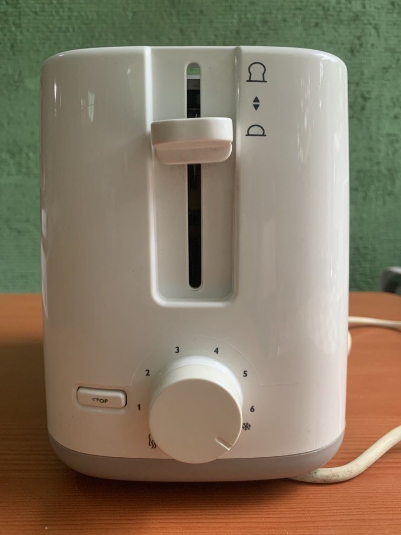 Philips Bread Toaster (Category: Ovens & Toasters) located in Antipolo. Submitted by rex.dn (Listing ID 1470118213, Image 3). Description: Philips 2-Slice Bread Toaster RFS: Decluttering ✔ Philips original ✔ Fully tested and working perfectly ✔ Heats quickly ✔ Browning control with multiple settings ✔ Cancel button ✔ Clean and well-maintained ✔ No issues.