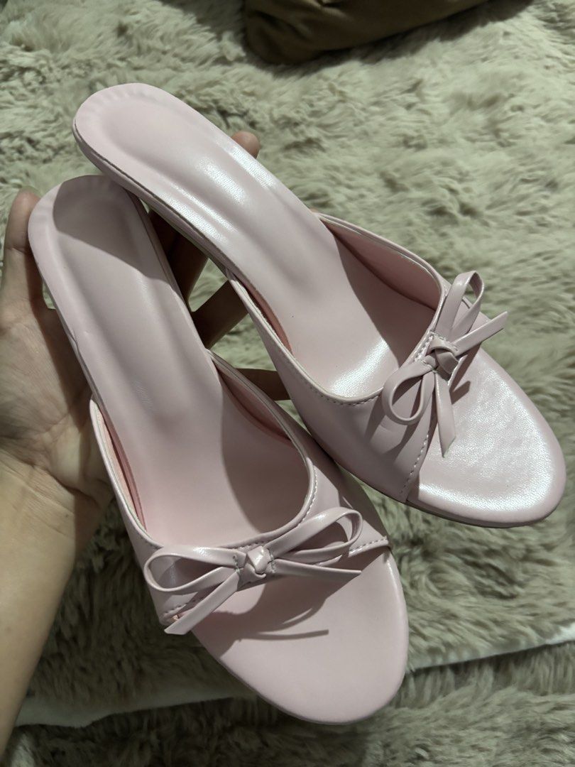 Pink Coquette Kitten Heels (Category: Sandals) located in Manila. Submitted by kimbea.finds (Listing ID 1469989511, Image 1). Description: ₱300 | Preloved | Bought from SHEIN Pretty in pink! 🩰💗 Cute and feminine kitten heels with dainty bow details — perfect for coquette, girly, and classy outfits! ✨ Details: • Brand: SHEIN • Color: Light Pink • Style: Kitten Heels / Slip-on Heels • Condition: Preloved — used only once • Original Price: 600+ 💌