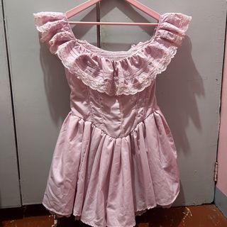 (Category: ) located in . Submitted by strawbyeries (Listing ID 1470087915, Image 1). Description: .