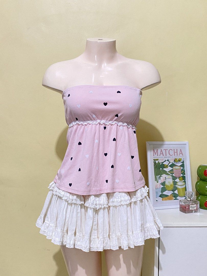 PINK HEART PATTERN TUBE TOP (Category: Others Tops) located in Dasmarinas. Submitted by hannah.oakph (Listing ID 1469955542, Image 2). Description: .