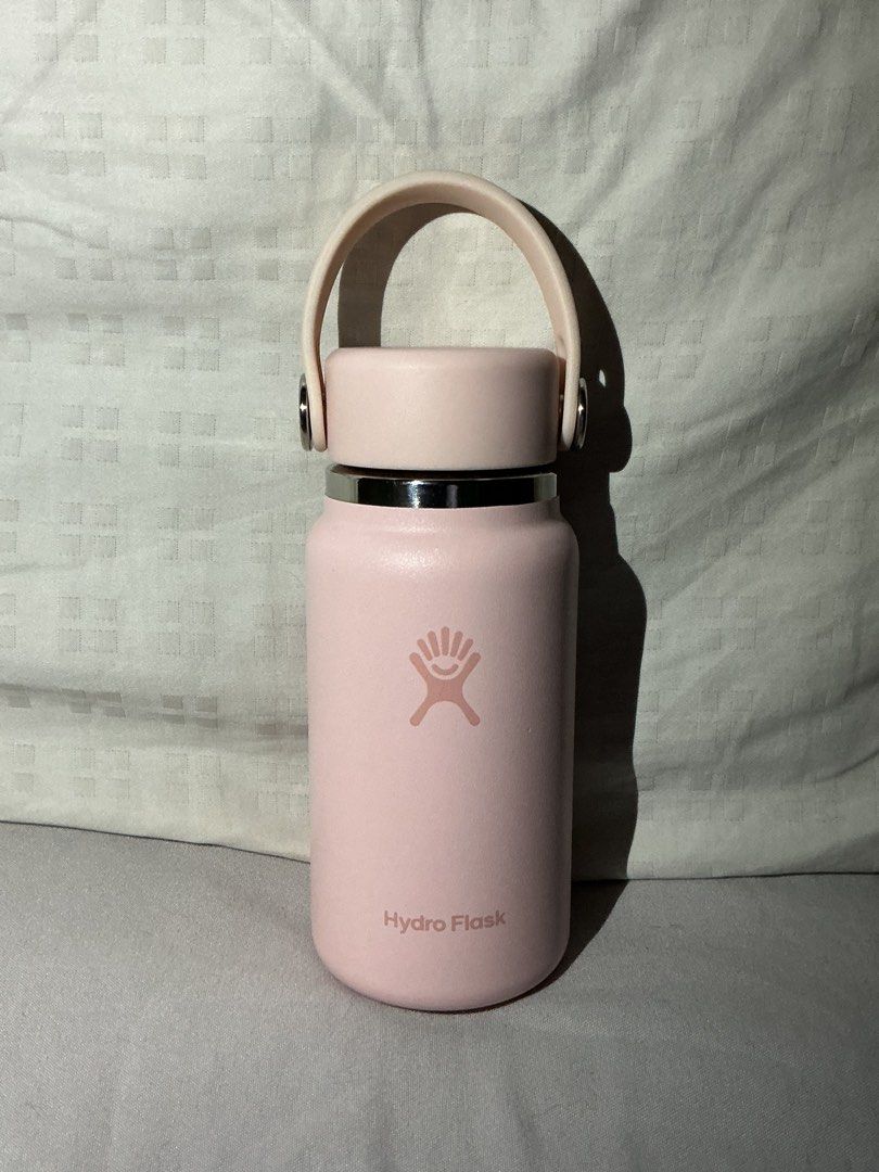 PINK HYDRO FLASK 200ML MICRO HYDRO TRILLIUM (Category: Water Bottles & Tumblers) located in Cavite. Submitted by audepages (Listing ID 1469961690, Image 1). Description: Brand new With box MOP: Gcash MOD: J&T Lalamove Grab Location: Imus, Cavite .