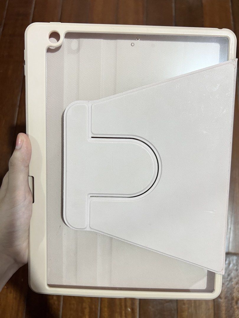 Pink iPad case for iPad 9th Gen 10.2 (Category: Cases & Sleeves) located in Imus. Submitted by colesj (Listing ID 1470034079, Image 2). Description: .