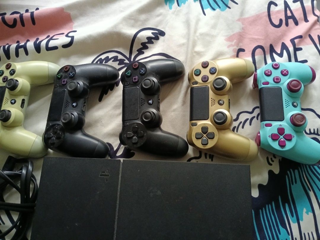 PlayStation Console with 5 Controllers and Cables, Video Gaming, Video ...