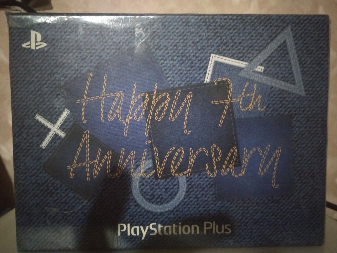 PlayStation Plus 7th Anniversary Tote Bag (Category: Tote Bags) located in Cavite. Submitted by emilgarcia09 (Listing ID 1469953356, Image 1). Description: - Official Sony Interactive Entertainment rare collector's item - Commemorative 7th Anniversary PlayStation Plus box set - Comes with an exclusive custom tote bag - Packaged in a unique, stylish denim-patterned storage box - Perfect for PlayStation fans and collectors.