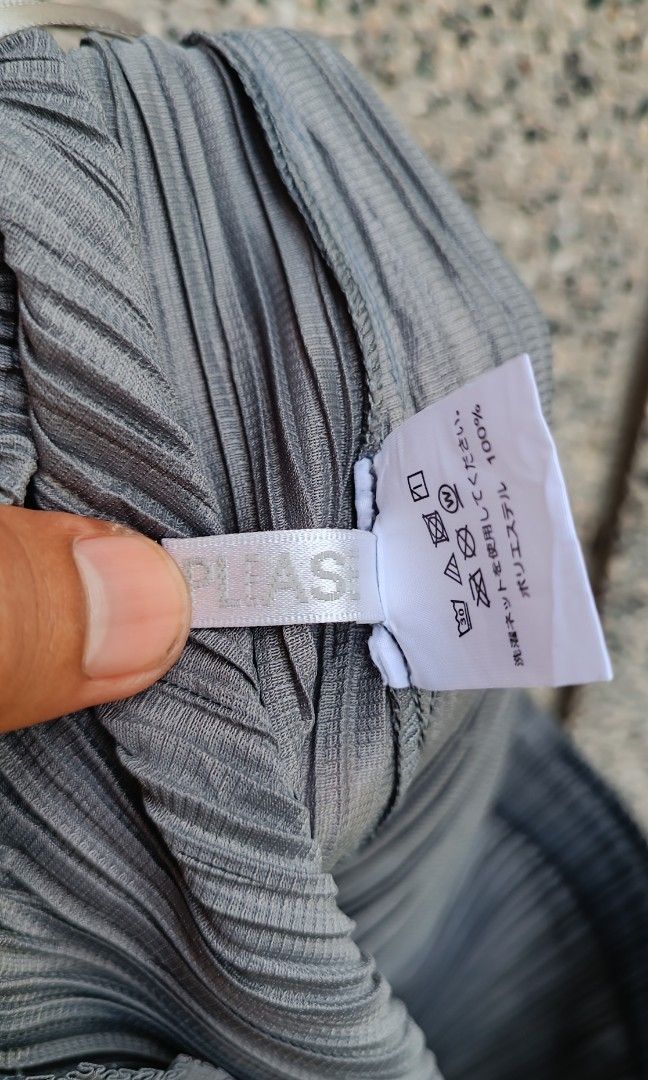 Pleats Please Issey Miyake (Category: Other Bottoms) located in Davao. Submitted by st333tcartel (Listing ID 1469990153, Image 3). Description: Fits Small Waist 26-32 Length 35.