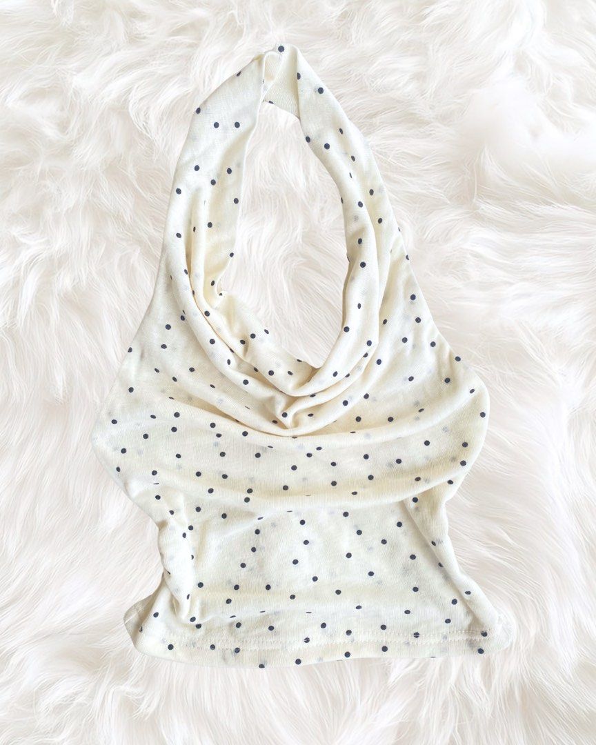 Polka Dot Cowl Neck Halter Top (Category: Sleeveless) located in San Carlos. Submitted by cherrynoir (Listing ID 1470028398, Image 1). Description: s-sm.