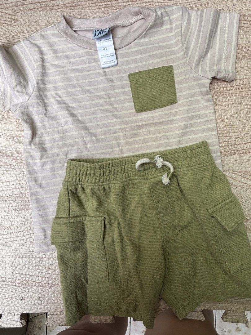 Polo and Short (Category: Babies & Kids Fashion) located in Quezon City. Submitted by girlanne02 (Listing ID 1469966369, Image 2). Description: Set of shorts and shirts Polo and Pants Shein Terno shirt and Short LAD brand from us 1-2 yo outfit #ootd #boyootd .