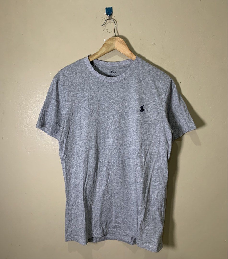 POLO RALPH LAUREN basic tee (Category: Tshirts & Polo Shirts ) located in Molave. Submitted by mysticbird_38213e (Listing ID 1469988858, Image 2). Description: Good condition No issue Solid po nito Bago pa.