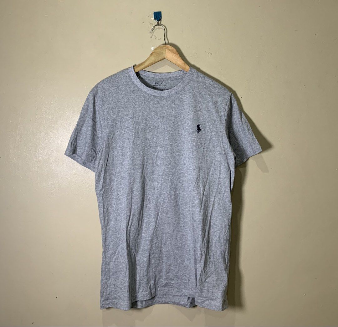 POLO RALPH LAUREN basic tee (Category: Tshirts & Polo Shirts ) located in Molave. Submitted by mysticbird_38213e (Listing ID 1469988858, Image 1). Description: Good condition No issue Solid po nito Bago pa.