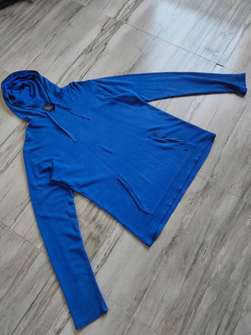 Polo Ralph Lauren Hoodie Jacket - Medium (Category: Coats, Jackets and Outerwear) located in Dasmarinas. Submitted by acesteve (Listing ID 1470094649, Image 1). Description: Size in inches: 22 width 29 length In good condition Loc: Dasma Cavite MOP: Gcash.
