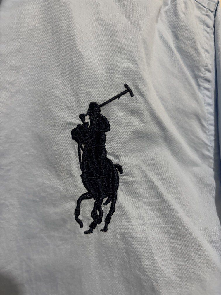 Polo Ralph Lauren Oxford (Category: Tshirts & Polo Shirts ) located in Muntinlupa City. Submitted by owrayttttt (Listing ID 1470126298, Image 2). Description: - Polo Ralph Lauren Oxford - Large on tag - Dimes is 21x27-28 - With tags - Minor flaws, small dot below the patch and number 3 patch has loose stitch - Free shipping via j&t.