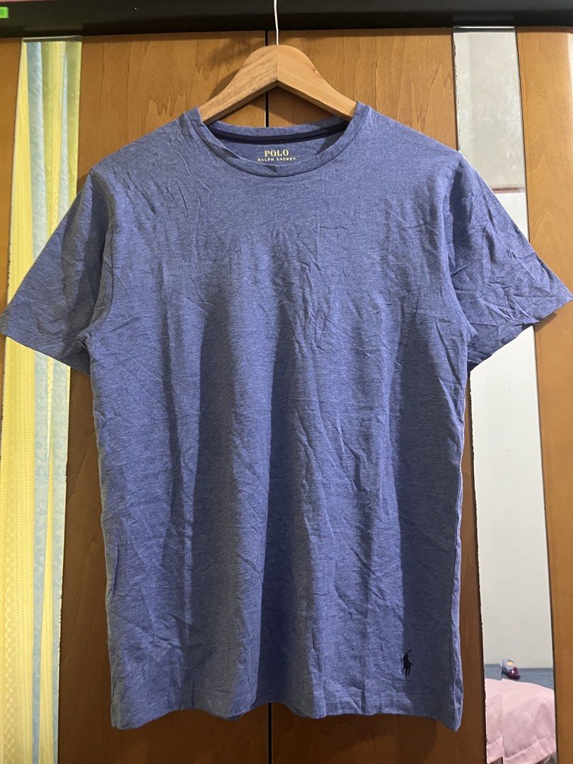 Polo Ralph Lauren T-shirt (Category: Tshirts & Polo Shirts ) located in Manila. Submitted by syno0 (Listing ID 1470104123, Image 1). Description: .
