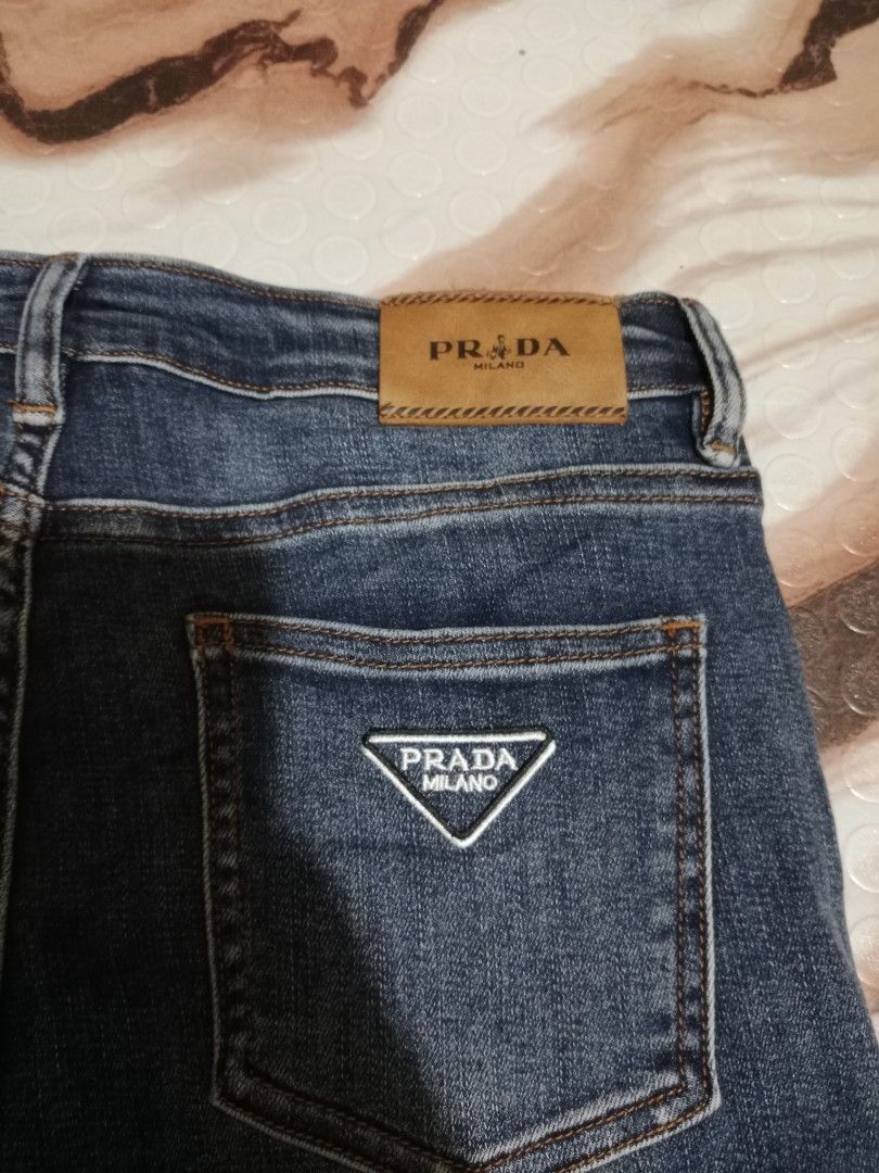 PRADA DENIM JEANS (Category: Jeans) located in Roxas, Palawan. Submitted by cabreramed14075 (Listing ID 1470076699, Image 3). Description: PRADA DENIM JEANS EXCELLENT CONDITION NO ISSUE COLOR RATE:9.8/10 WAIST:30 LENGTH:36.5 ADD SHIPPING FEE LOCATION PALAWAN..