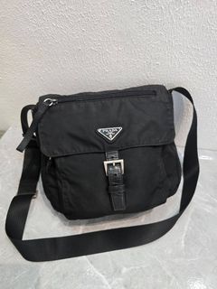 (Category: ) located in . Submitted by SecondhandItems97 (Listing ID 1470021964, Image 1). Description: .