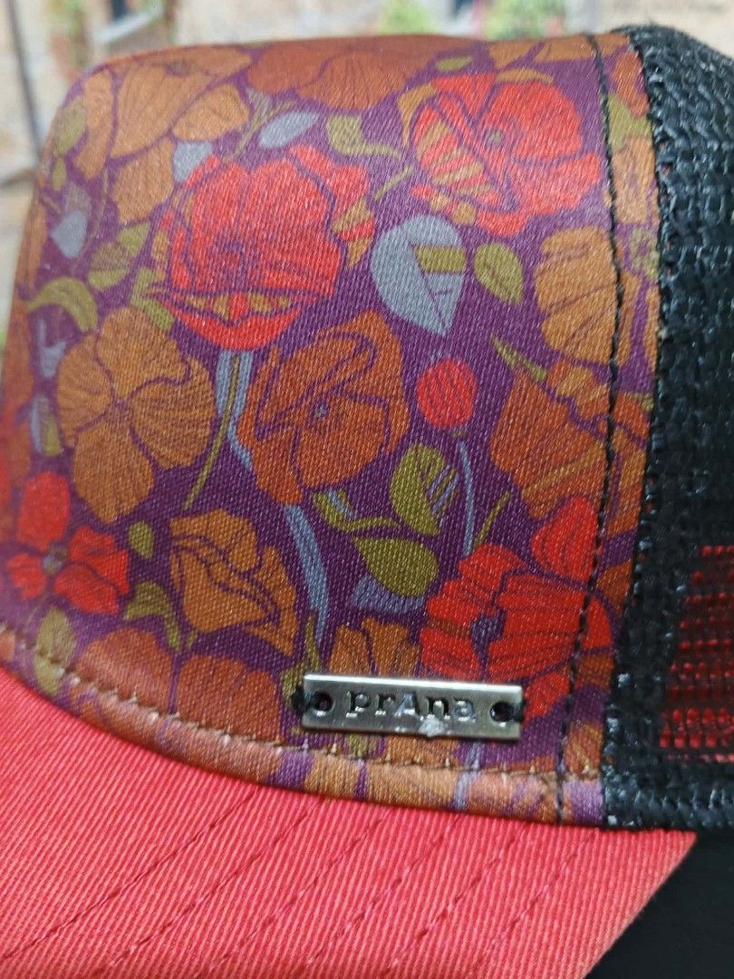 Prana unizex trucker cap hat (Category: Caps & Hats) located in Valenzuela. Submitted by shs.by.marc (Listing ID 1469947422, Image 2). Description: Location : Karuhatan Valenzuela.