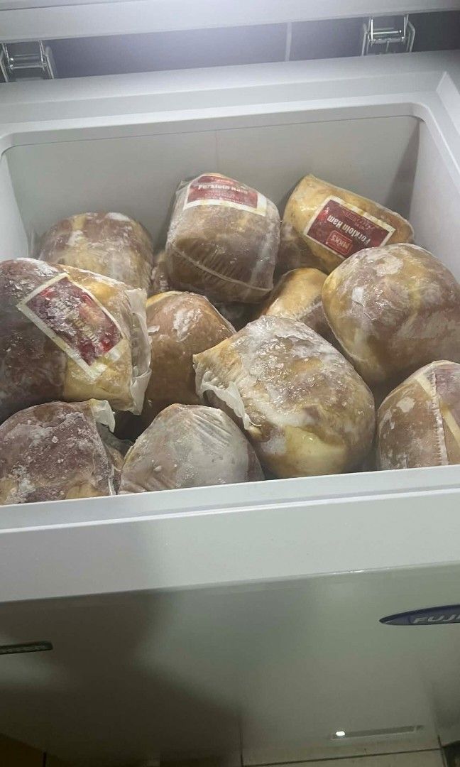 PRE ORDER MKKS PORKLOIN HAM (Category: Chilled & Frozen Food) located in Las Pinas. Submitted by coolriver.356e4a (Listing ID 1470063622, Image 3). Description: NOW Taking Orders for the BEST SELLING / TASTING HAM 😋 🥩🍖 Arriving 1st Week of December 2026 59kgs to go...... Reserved yours now before it's gone MKKS CLASSIC CHRISTMAS HAM (PORKLOIN) not your TYPICAL ORDINARY HAM Premium Smoked and Slow Cooked Ham Price: Php 995 per 1kilo with Eco Ba