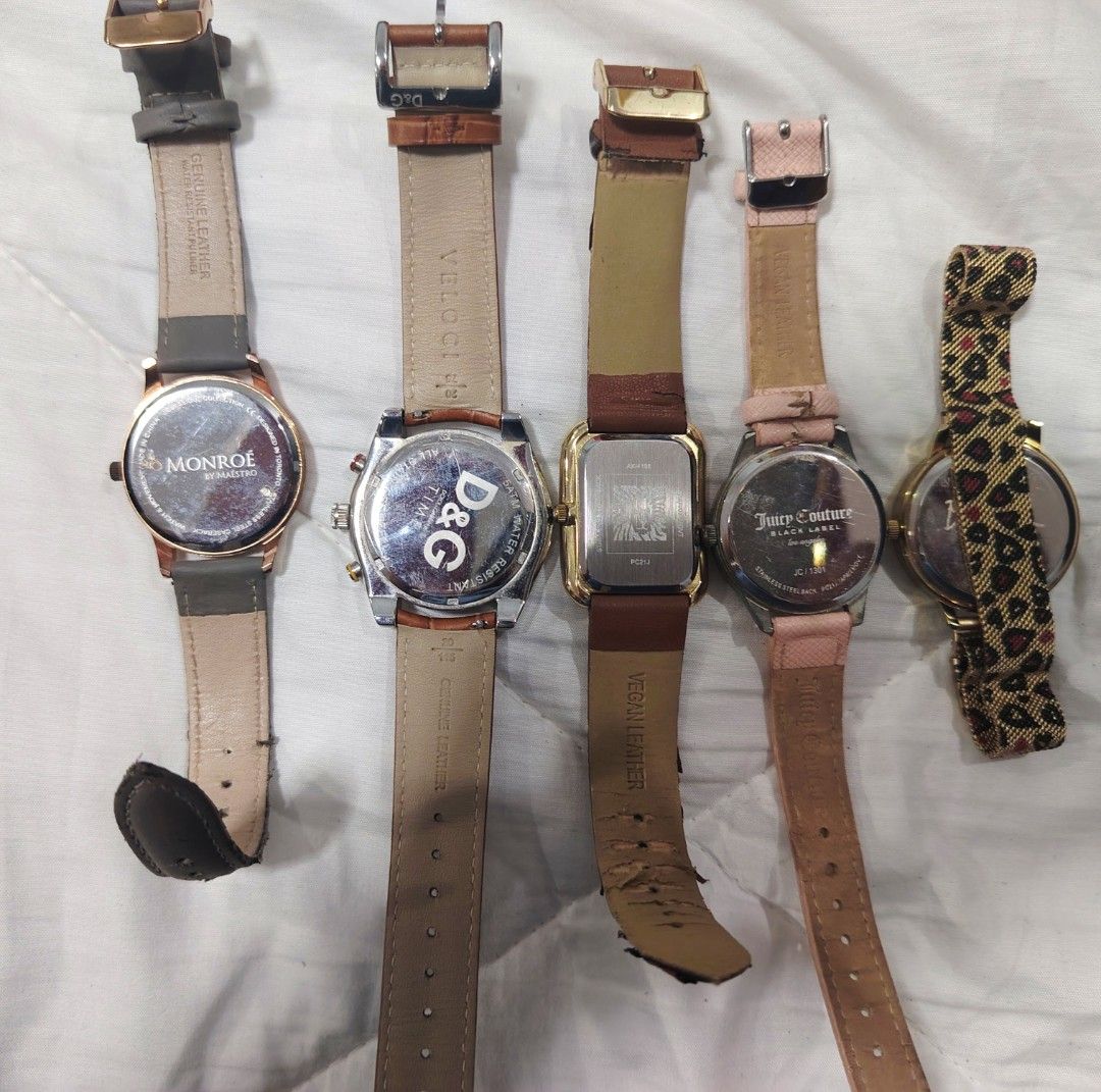 Preloved bundle 2 (Category: Women's Watches) located in Quezon City. Submitted by G.E.M18 (Listing ID 1470084624, Image 2). Description: Preloved bundle 2 AK lang may battery. Lahat yan working basta may battery. Betsy Johnson brand new pa.