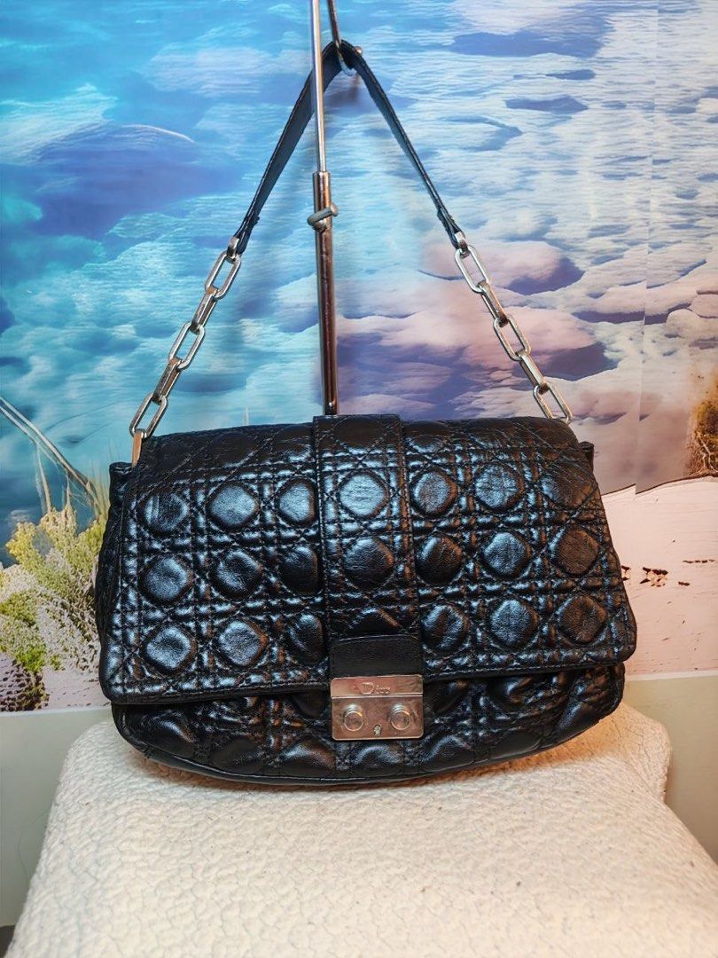 Preloved Christian Dior (Category: Luxury Bags & Wallets) located in Manila. Submitted by nylan1227 (Listing ID 1469976015, Image 2). Description: Made of genuine leather.