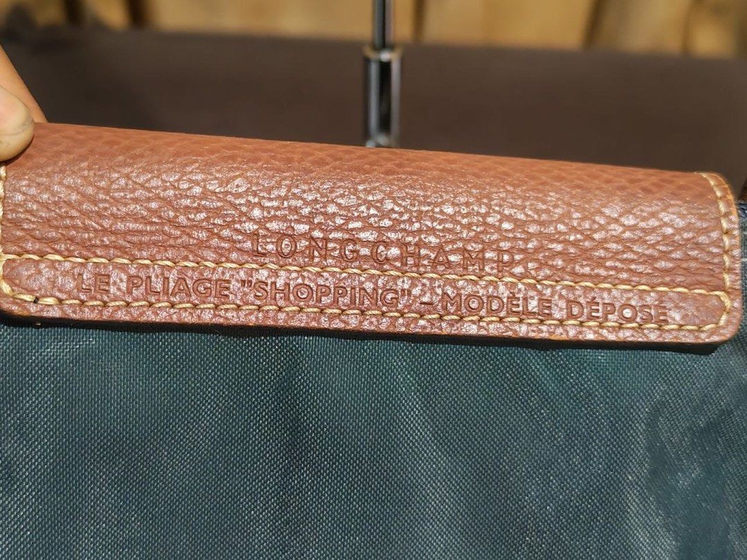 Preloved original Longchamp (Category: Luxury Bags & Wallets) located in Manila. Submitted by nylan1227 (Listing ID 1469966281, Image 3). Description: Lalamove or LBC.