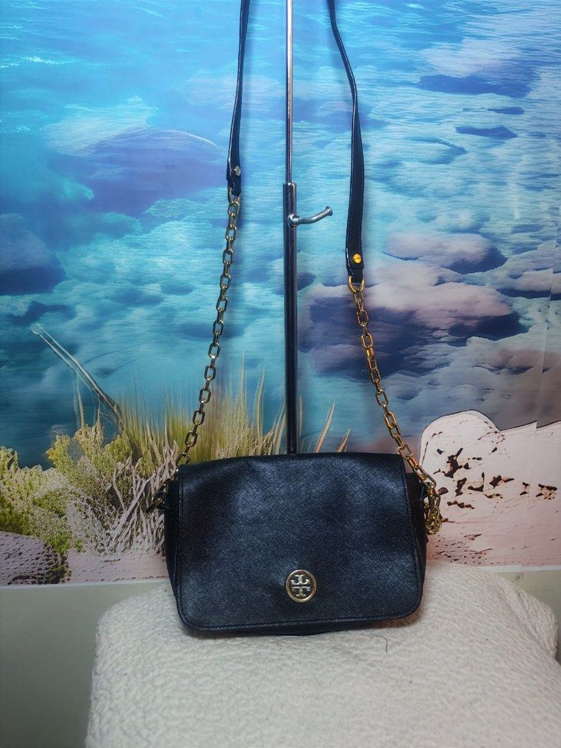 Preloved original Tory Burch (Category: Luxury Bags & Wallets) located in Manila. Submitted by nylan1227 (Listing ID 1469976280, Image 2). Description: Like new condition.