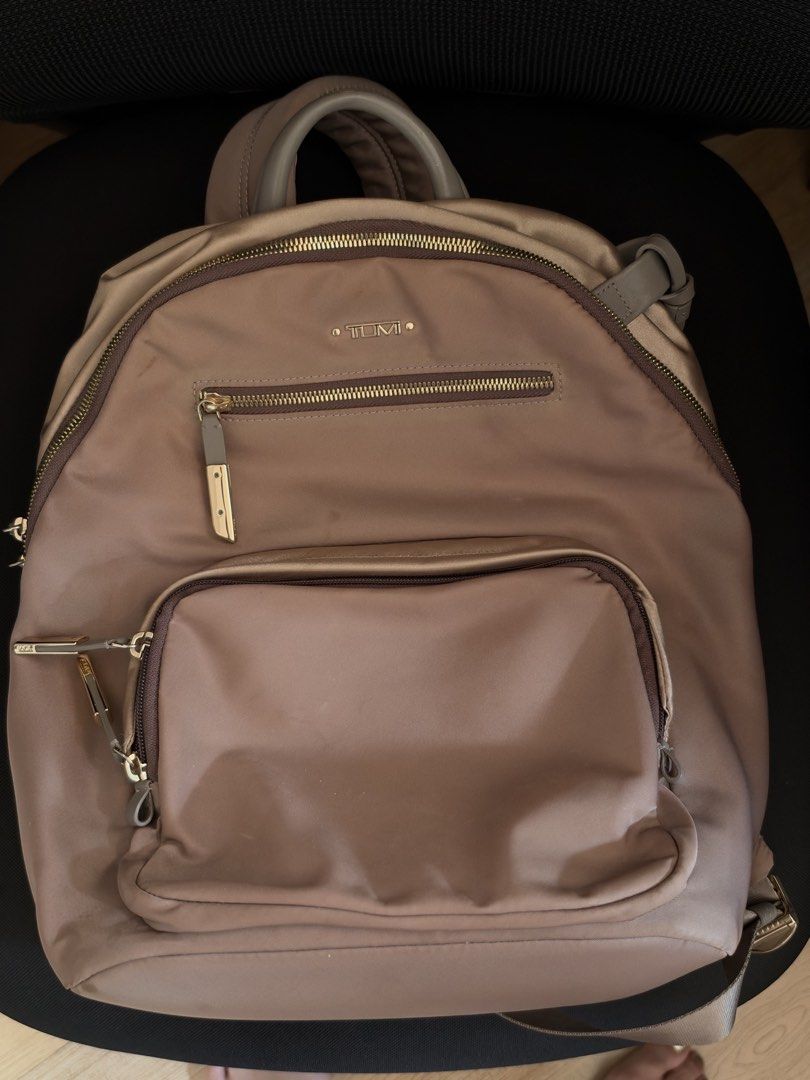 Preloved Tumi Backpack (Category: Backpacks) located in Makati City. Submitted by jhennlt (Listing ID 1469997821, Image 2). Description: Tumi backpack Authentic Comes with box Well used With signs of usage RFS: will be getting a new tumi backpack.
