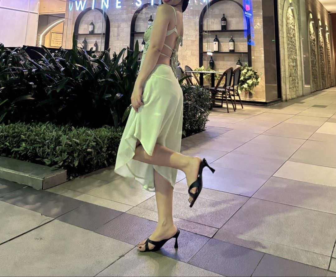 Princes Polly sets (Category: Sets or Coordinates) located in Taguig. Submitted by decluterwithmae (Listing ID 1469970090, Image 3). Description: .
