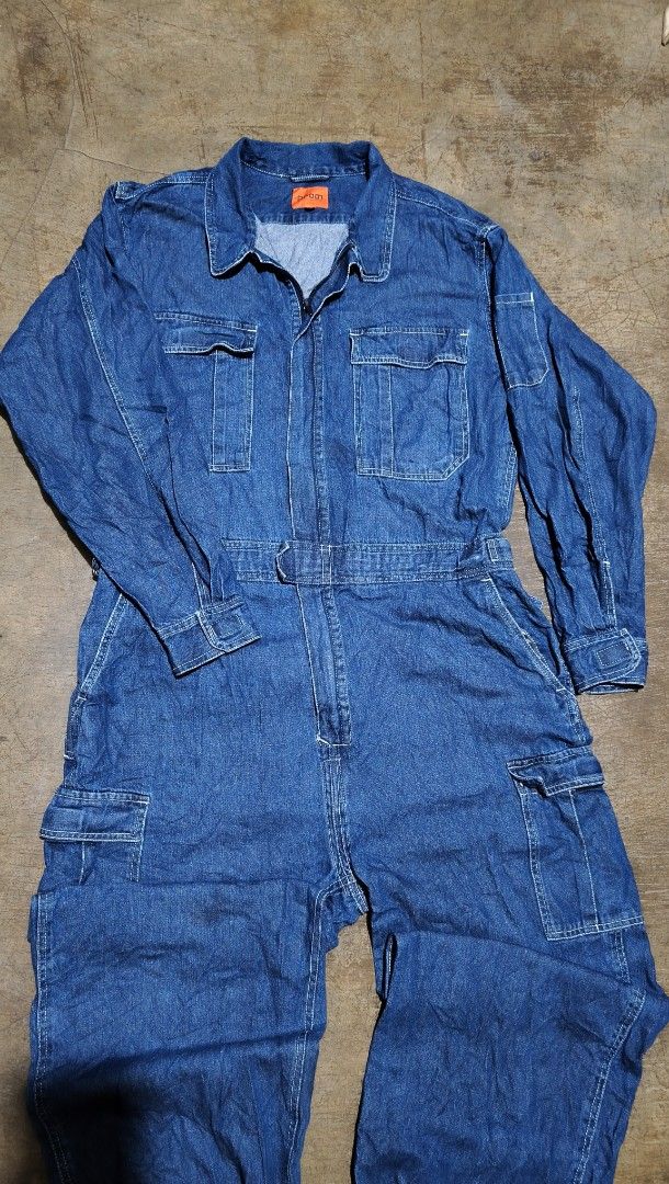 PROG Denim Jumpsuit Overall Size 3L Hamure (Category: Jumpsuits) located in La Paz. Submitted by carou89146 (Listing ID 1470110433, Image 2). Description: Proudrace Authentic - Brand/Maker: Hamure Corporation - Style: PROG heavy-duty workwear denim jumpsuit - Color: Blue - Size: 3L (tag inside) - Material: 100% cotton - Features: Long sleeves, front zipper, multiple utility pockets on chest and legs, adjustable waist tabs with metal buckles - Con
