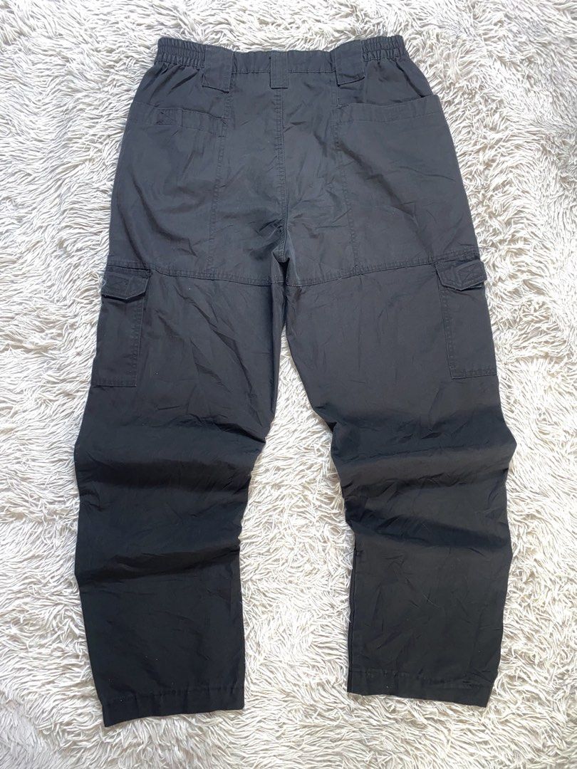 Propper Tactical Cargo Pants (Category: Trousers) located in Sibulan. Submitted by hunt_mafia (Listing ID 1469985511, Image 2). Description: Propper Tactical Cargo Pants Size 31-36 Width 22 Length 43 Hem 9 Excellent condition Need wash LPU Free vouch for safe transaction Unli video call with item Price: 850+sf Loc: Negros Oriental.