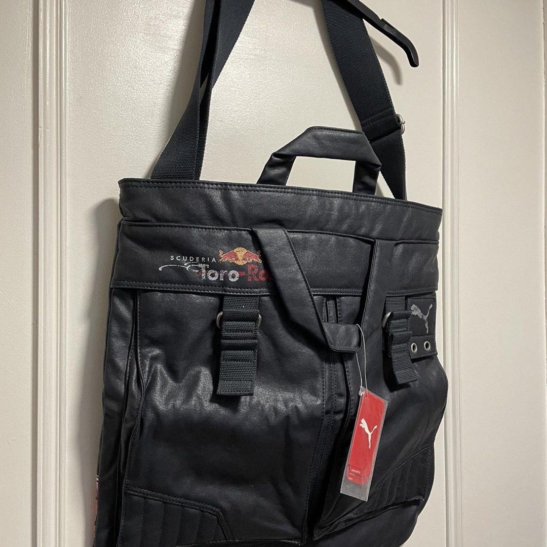 Puma Helmet Tote Sling Bag (Category: Sling Bags) located in Manila. Submitted by maurisio (Listing ID 1470082755, Image 3). Description: .
