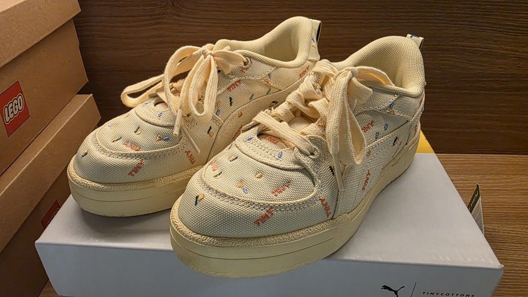 Puma x Tinycottons CA Pro Tiny AOP PS Aspen Gold Kids (Category: Babies & Kids Fashion) located in Muntinlupa City. Submitted by olxph_822360203 (Listing ID 1470033796, Image 1). Description: - Brand: Puma x Tinycottons CA Pro Tiny - Color: Aspen Gold - Size: US 1C / UK 13 / EUR 32 / 19 cm - Material: Canvas upper with all-over embroidered Tinycottons motifs - Features: Thick laces, heel pull tab - Condition: Brand new in original branded shoebox