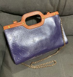 (Category: ) located in . Submitted by luxxechic (Listing ID 1469993688, Image 1). Description: .