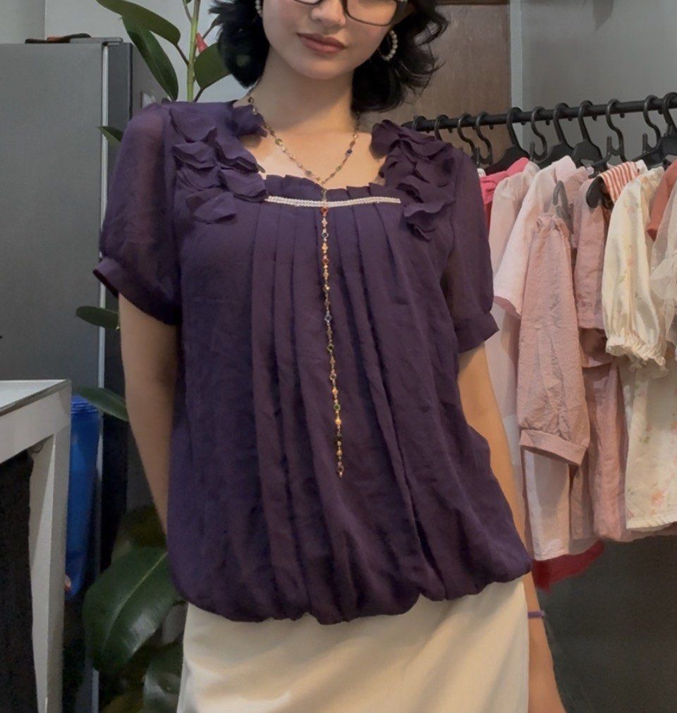 Purple with ruffles top (Category: Blouses) located in Virac. Submitted by _meriduhhh (Listing ID 1470012133, Image 2). Description: This is so pretty! lakas maka puti S-Xl.