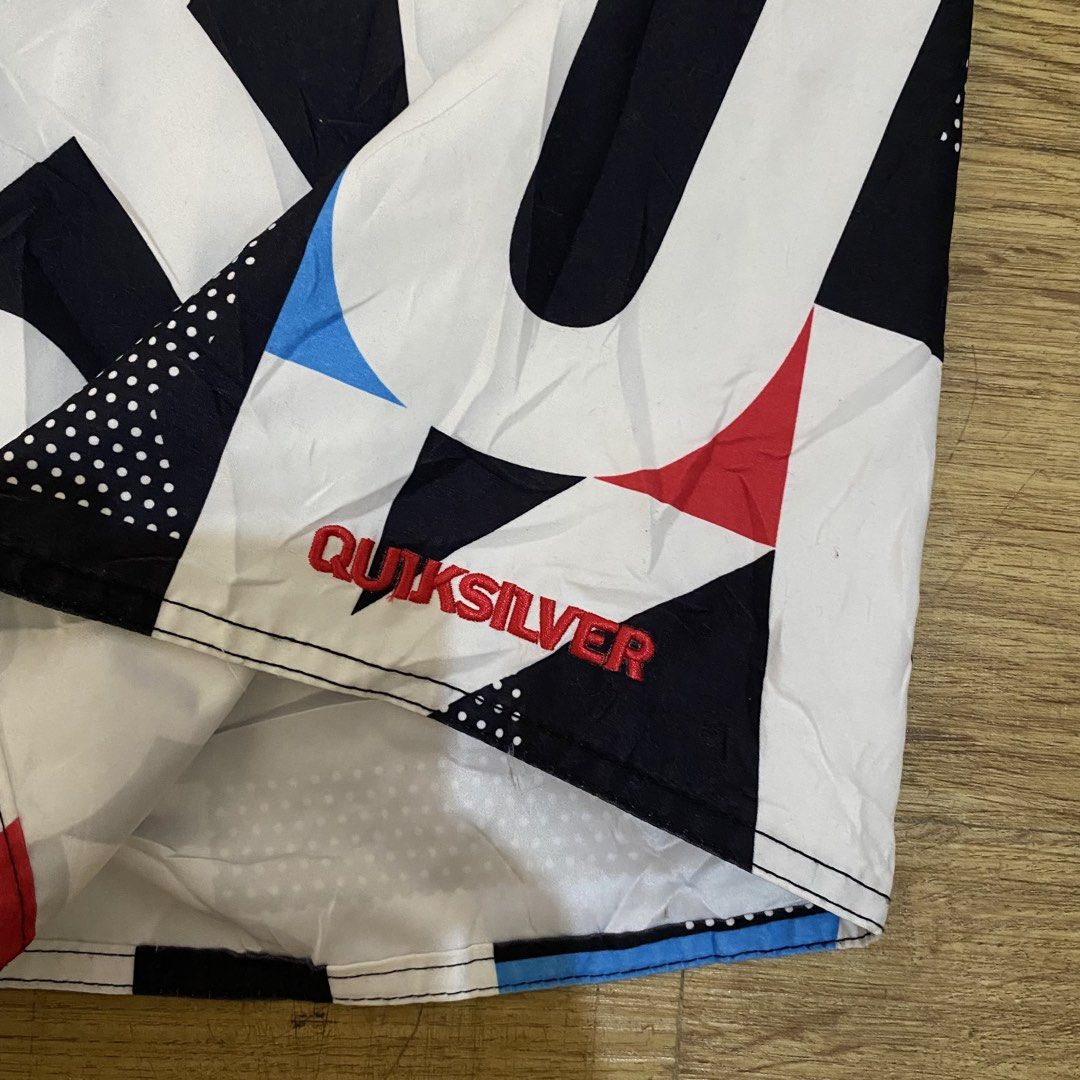 Quiksilver boardshort 20’s (Category: Swim Trunks & Board Shorts) located in Trento. Submitted by estilounico02 (Listing ID 1470071488, Image 3). Description: Size 32 No issue 9/10 color rate.